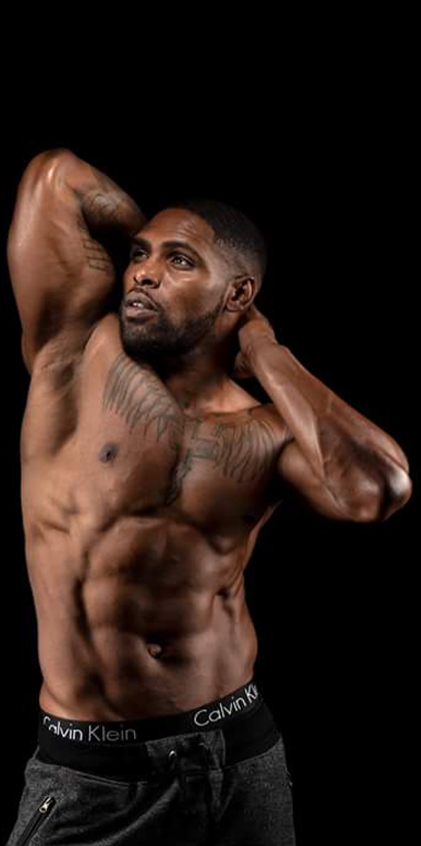 NYC-musclemenmalestrippers-thirtyseven